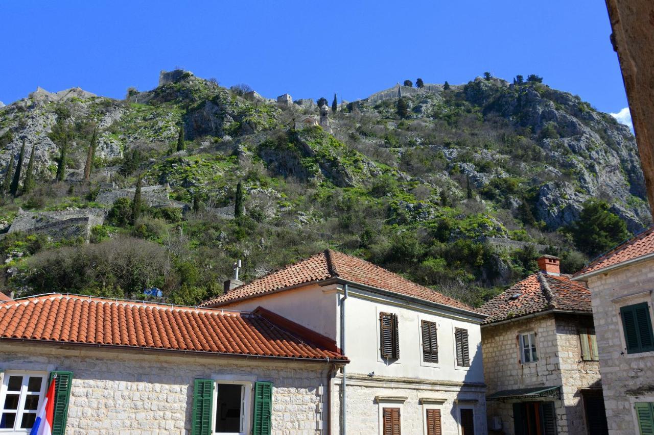 Montenegro Hostel B&B Kotor Exterior foto